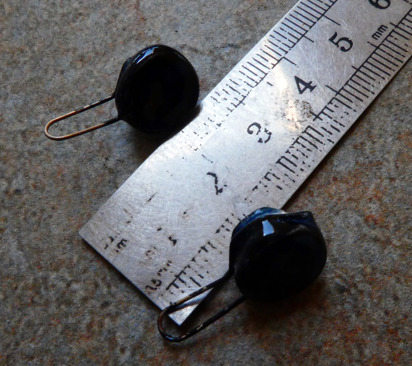 Ceramic Wire Spiral Earring Charms - Obsidian