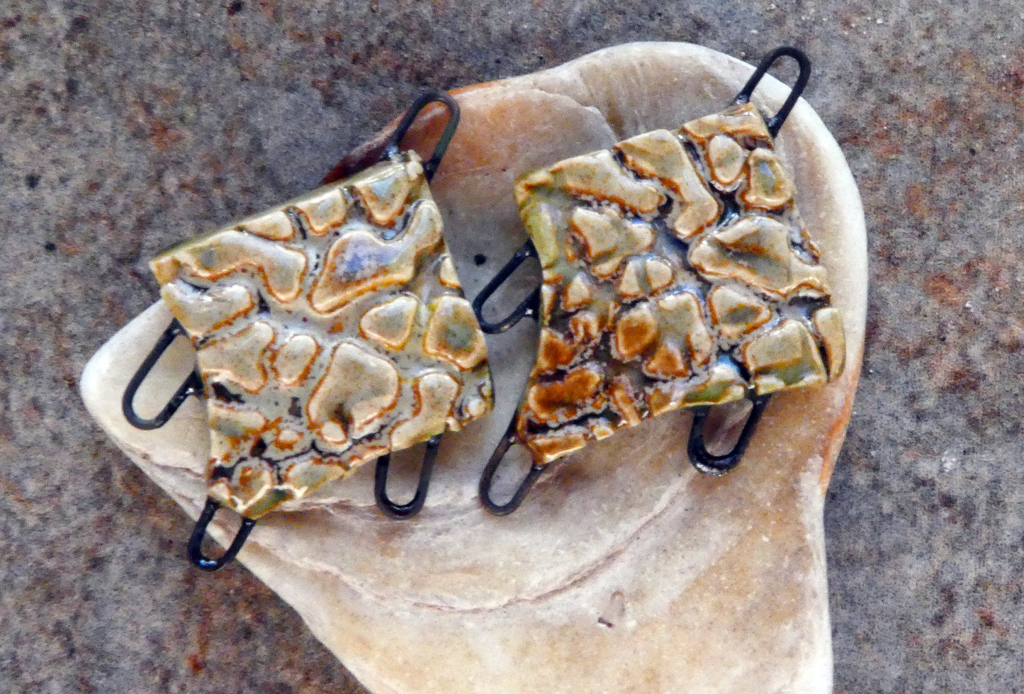 Ceramic Textured Diamond Earring Connectors - Stone