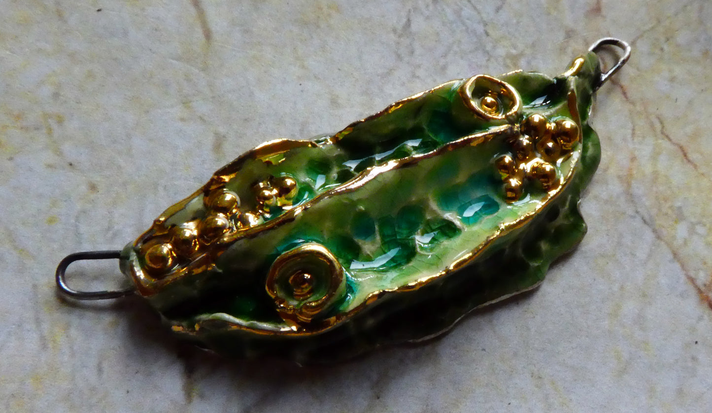 Ceramic Pinched Leaf Pendant