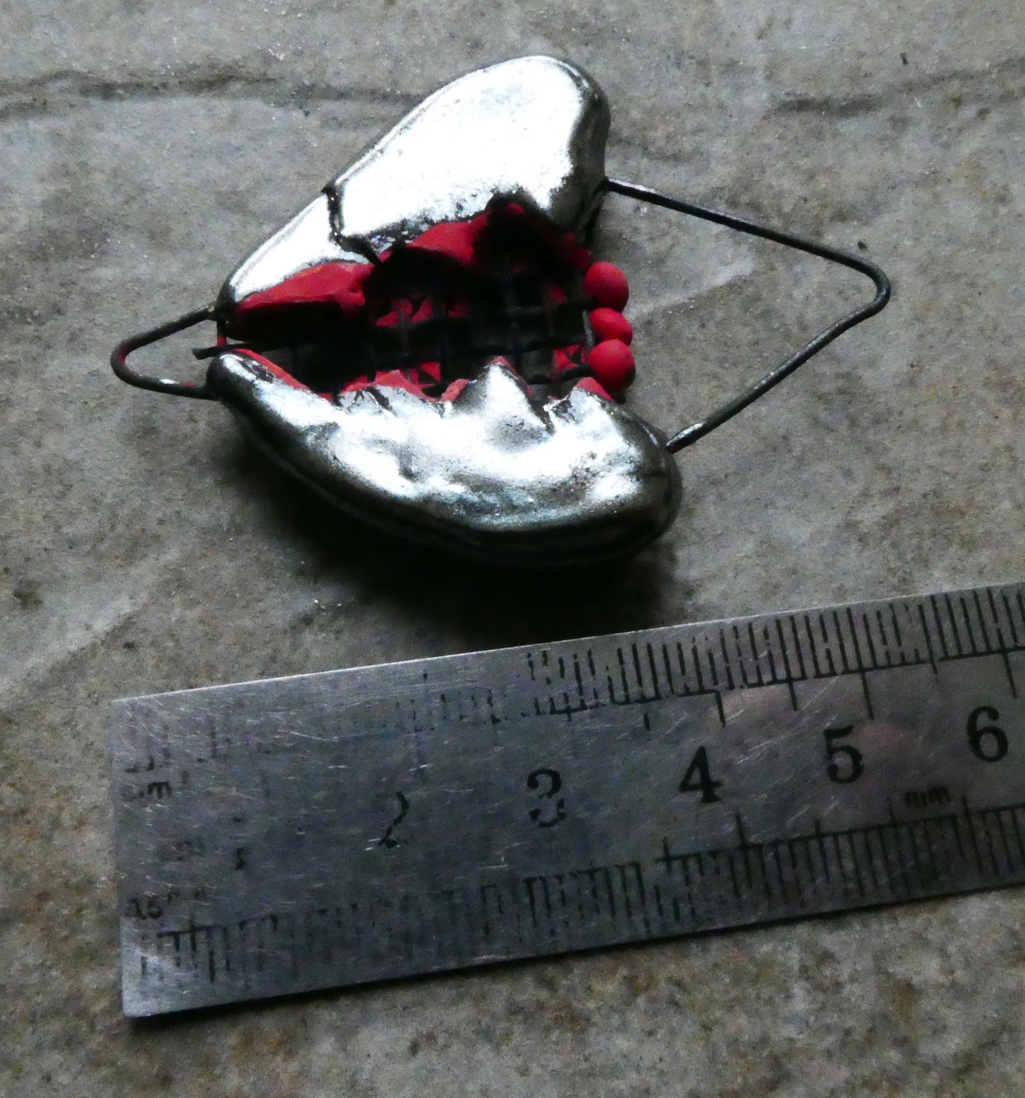 Ceramic Mesh Heart Connector Pendant