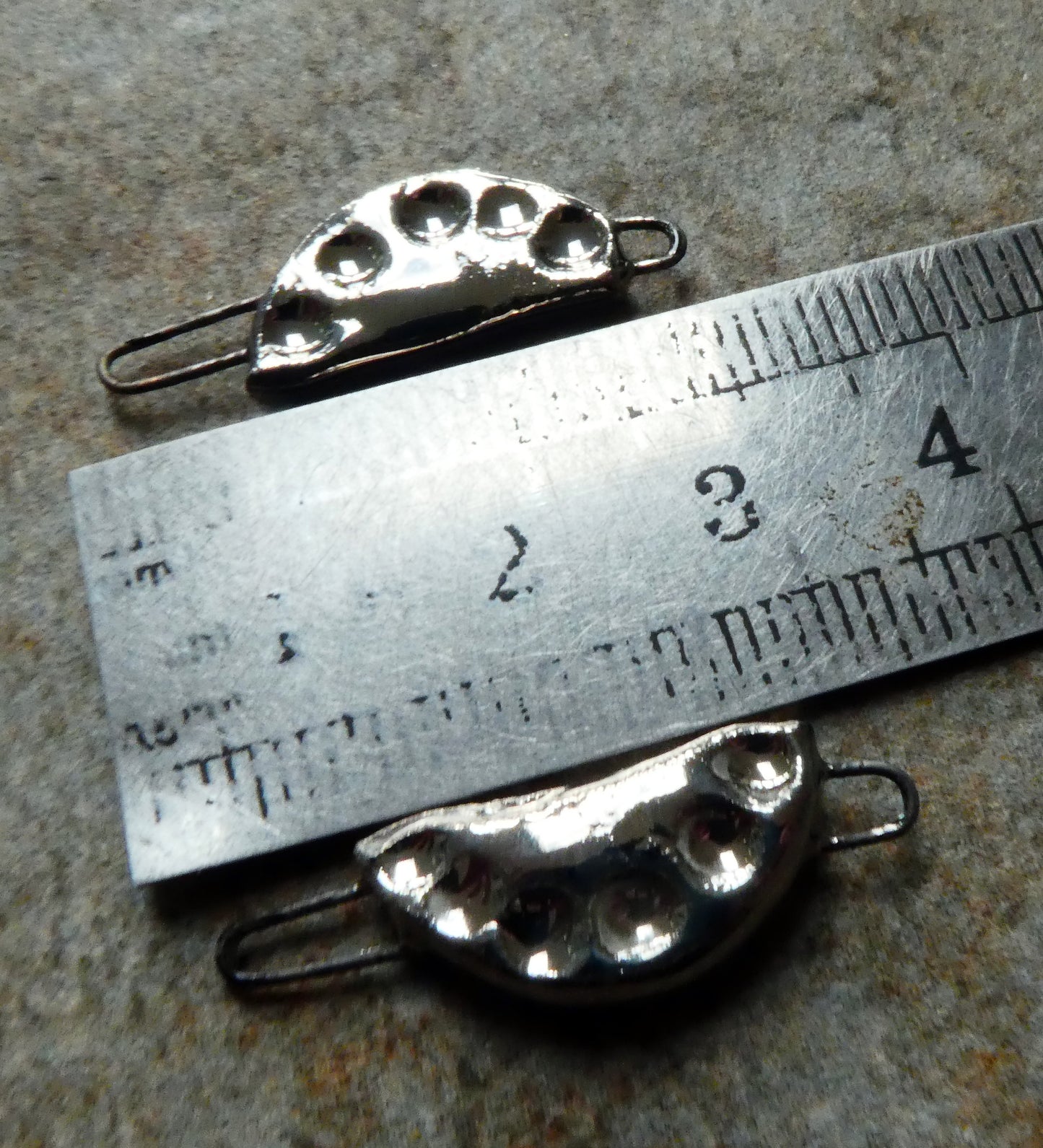 Ceramic Little Gyoza Connectors -Platinum Lustre