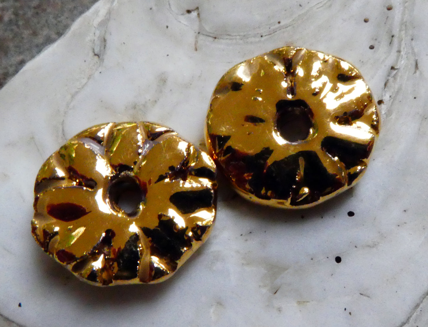 Ceramic Flower Disc Beads -Gold Lustre