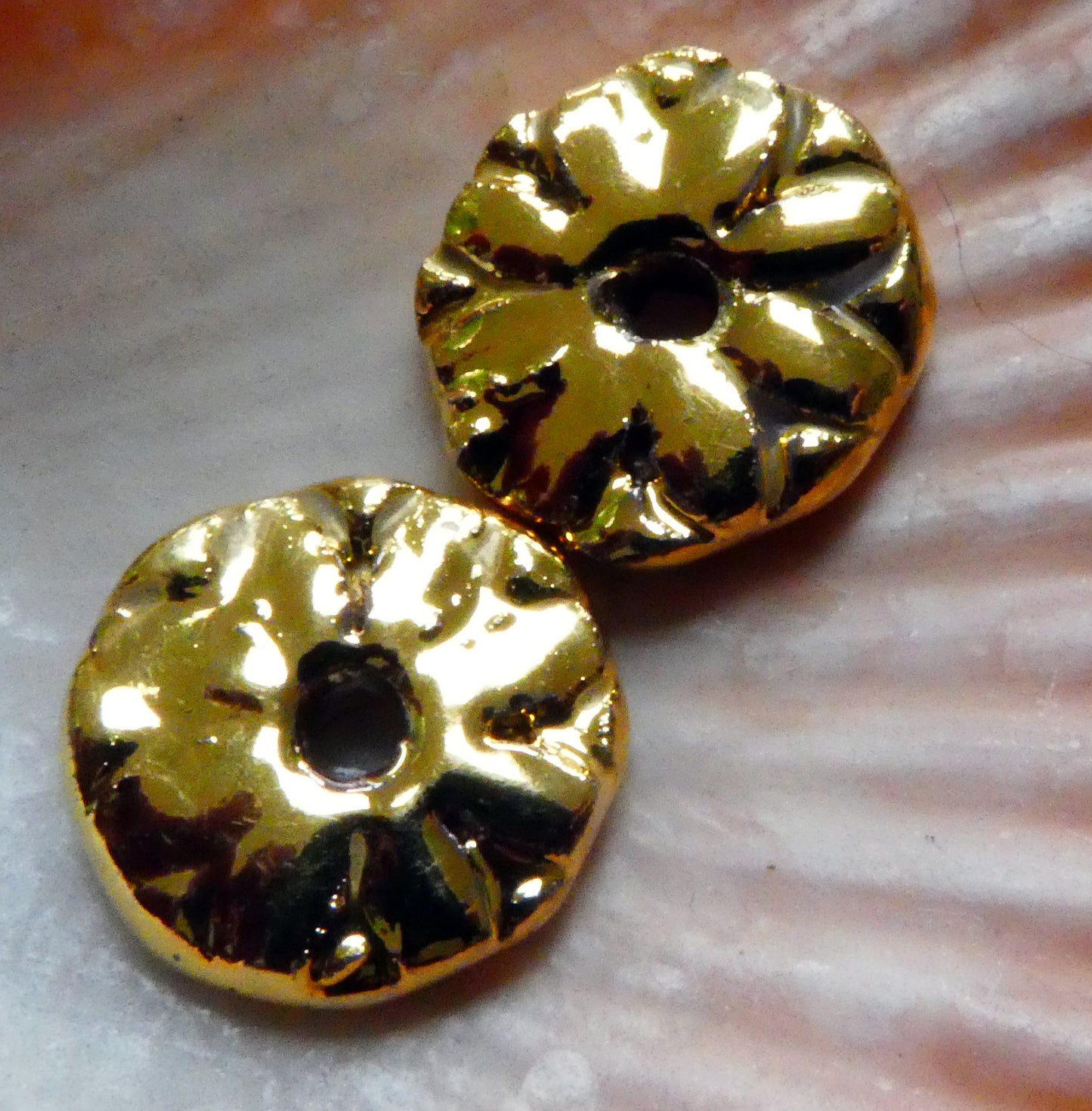 Ceramic Flower Disc Beads -Gold Lustre