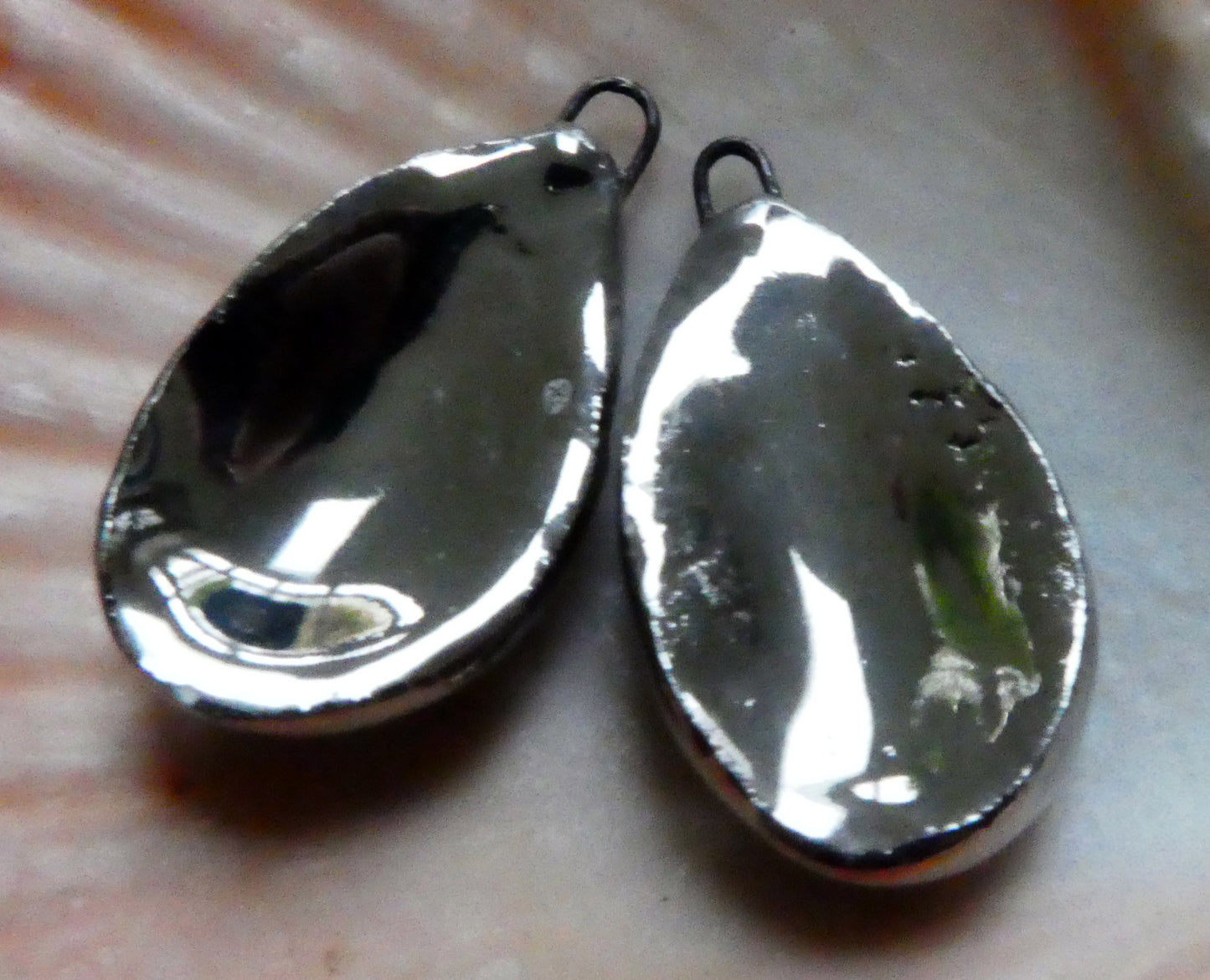 Ceramic Scoop Charms - Platinum Lustre