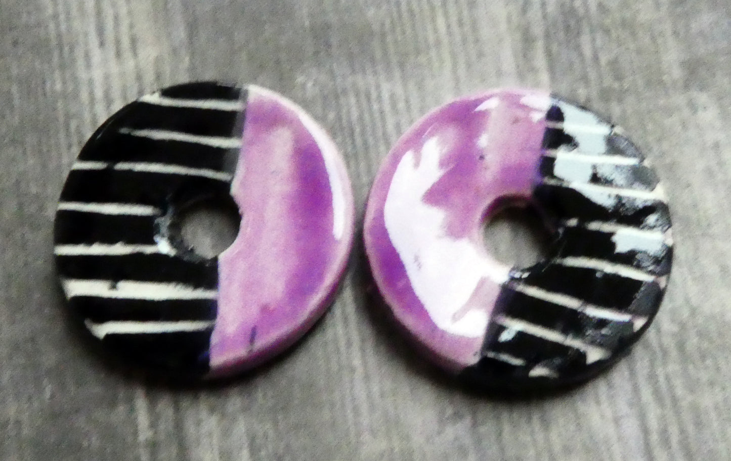 Ceramic Sgraffito Disc Charms - Grapel