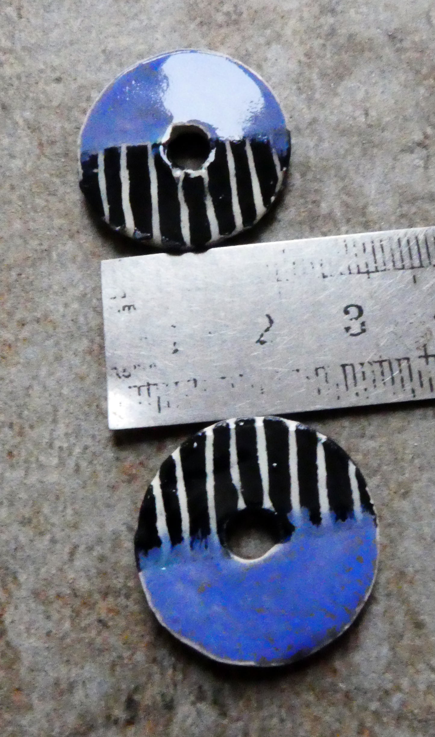 Ceramic Sgraffito Disc Charms - Ohio