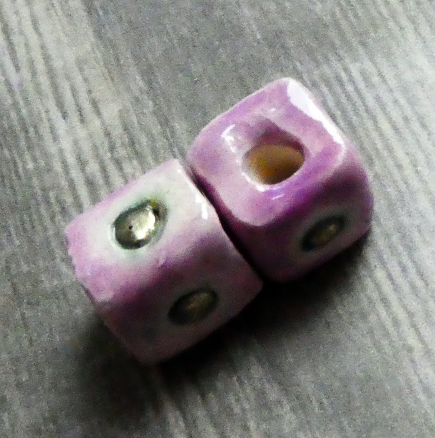 Ceramic Little Cube Beads -Grapel