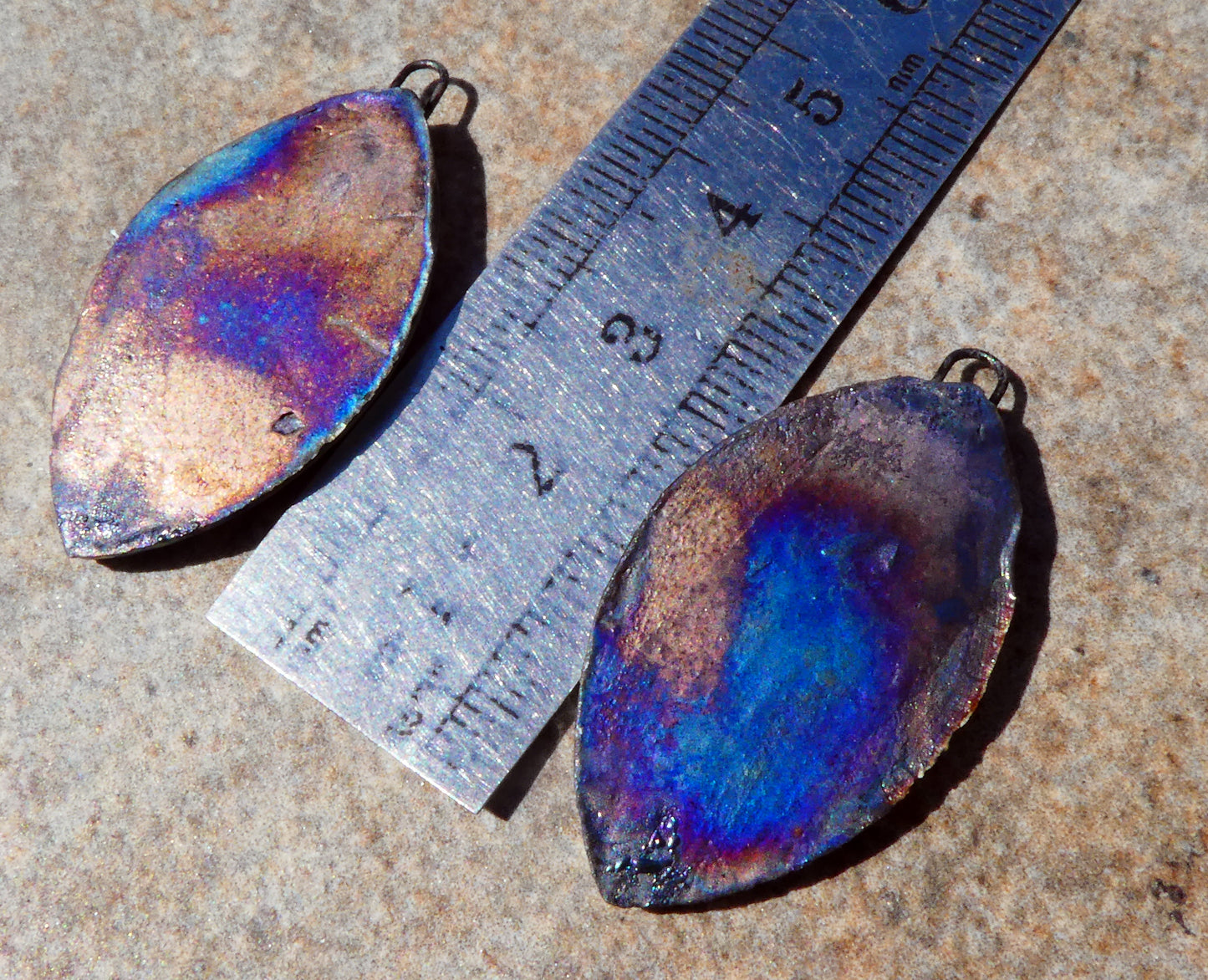 Ceramic Metallic Leaf Charms - Larimar