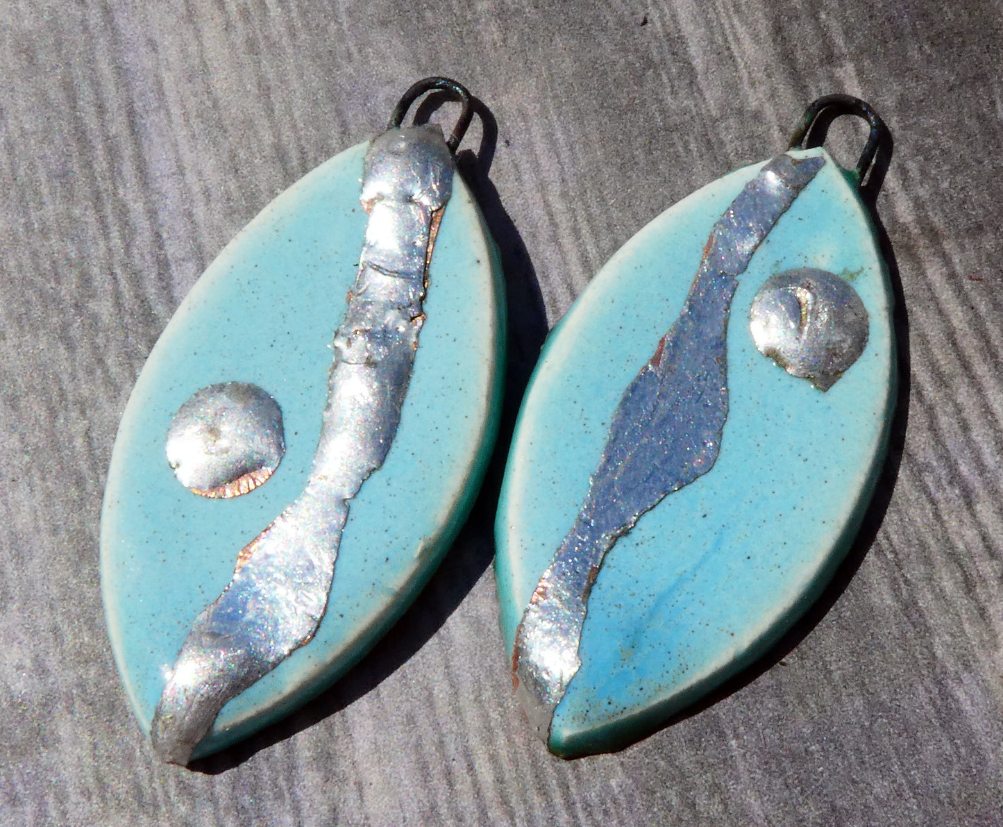 Ceramic Metallic Leaf Charms - Larimar