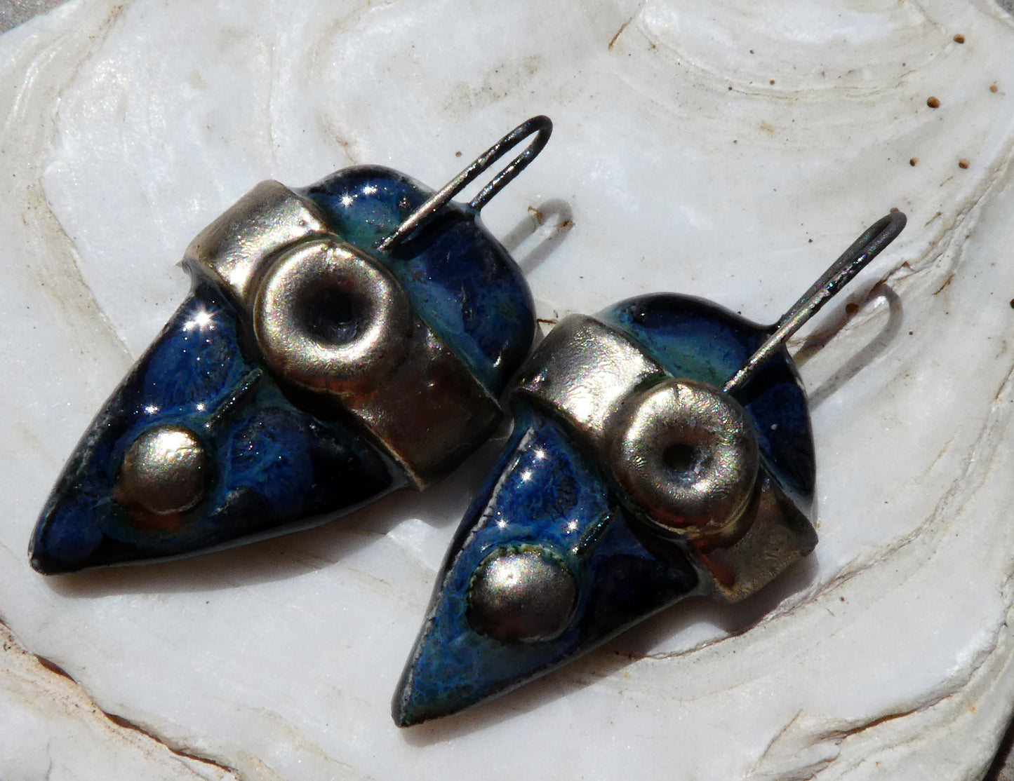 Ceramic Chunky Rivet Shield Charms - Obsidian