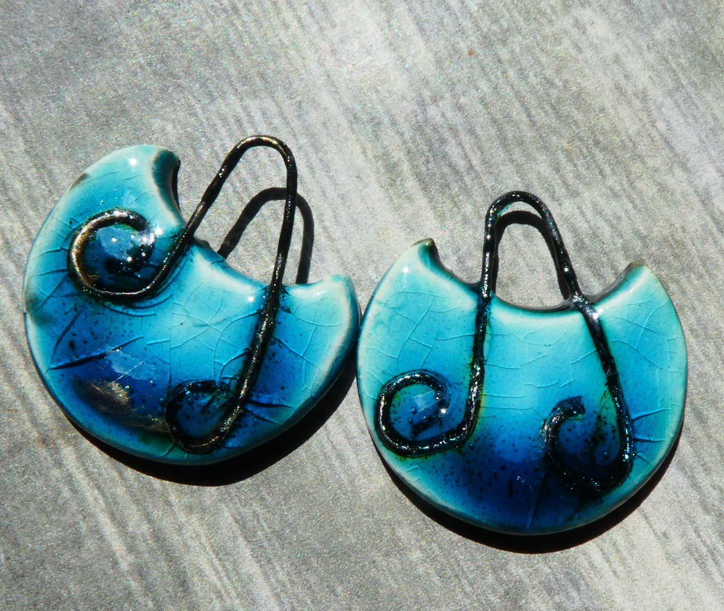 Ceramic Wire Embedded Charms - Oriental Blue