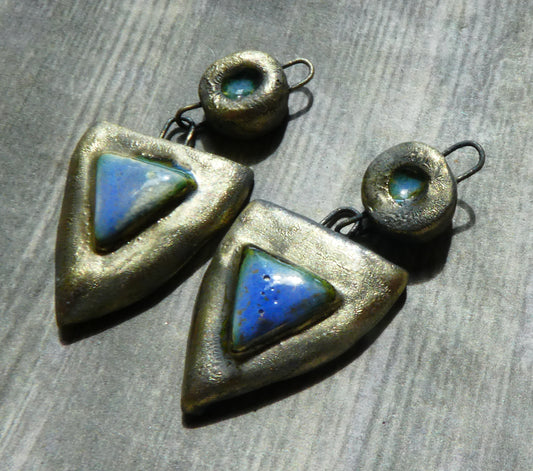Ceramic Bronzy Moulded Shield Dangles -Ohio
