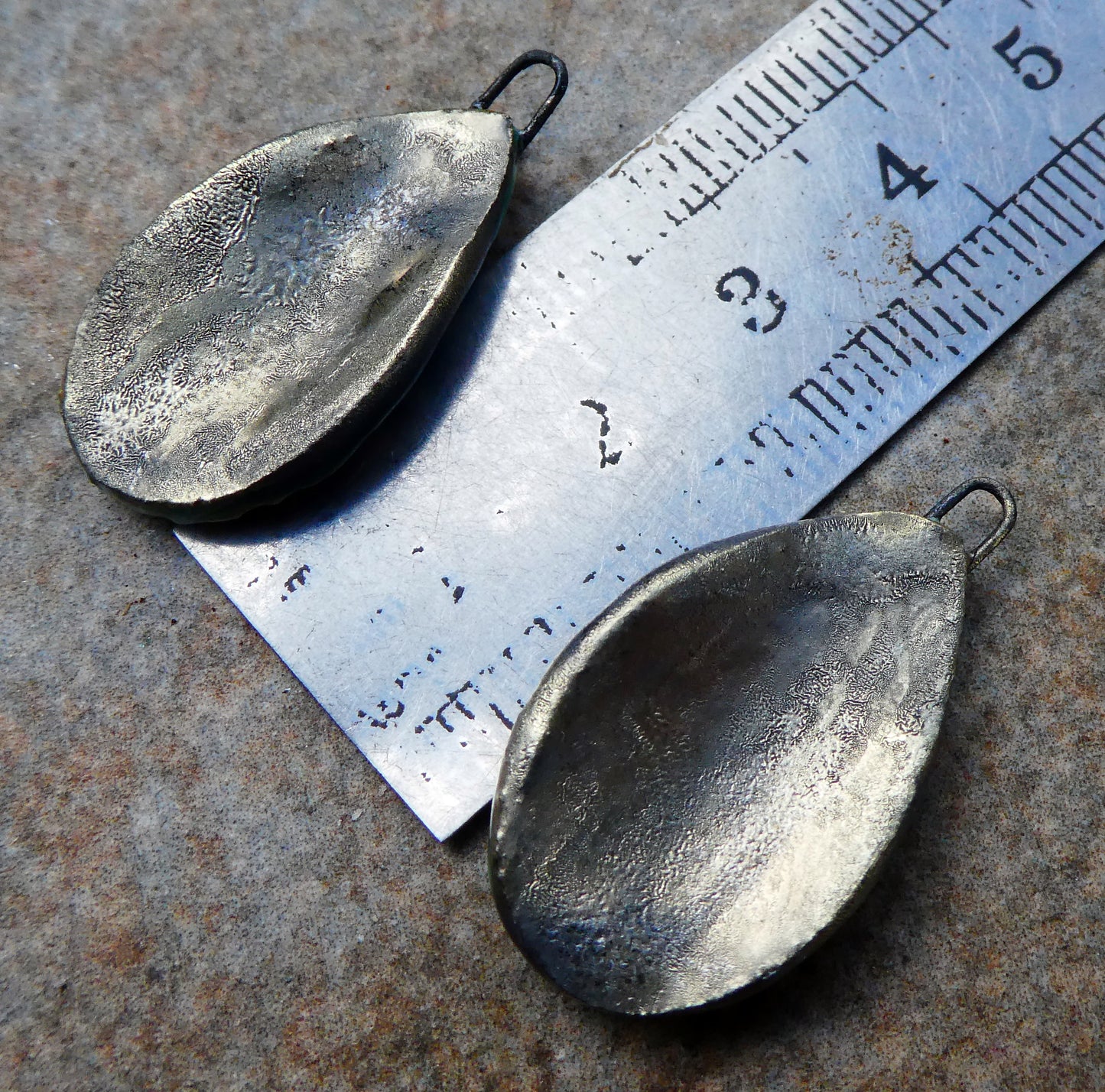 Ceramic Beach Stone Textured Charms - Wispy Blue