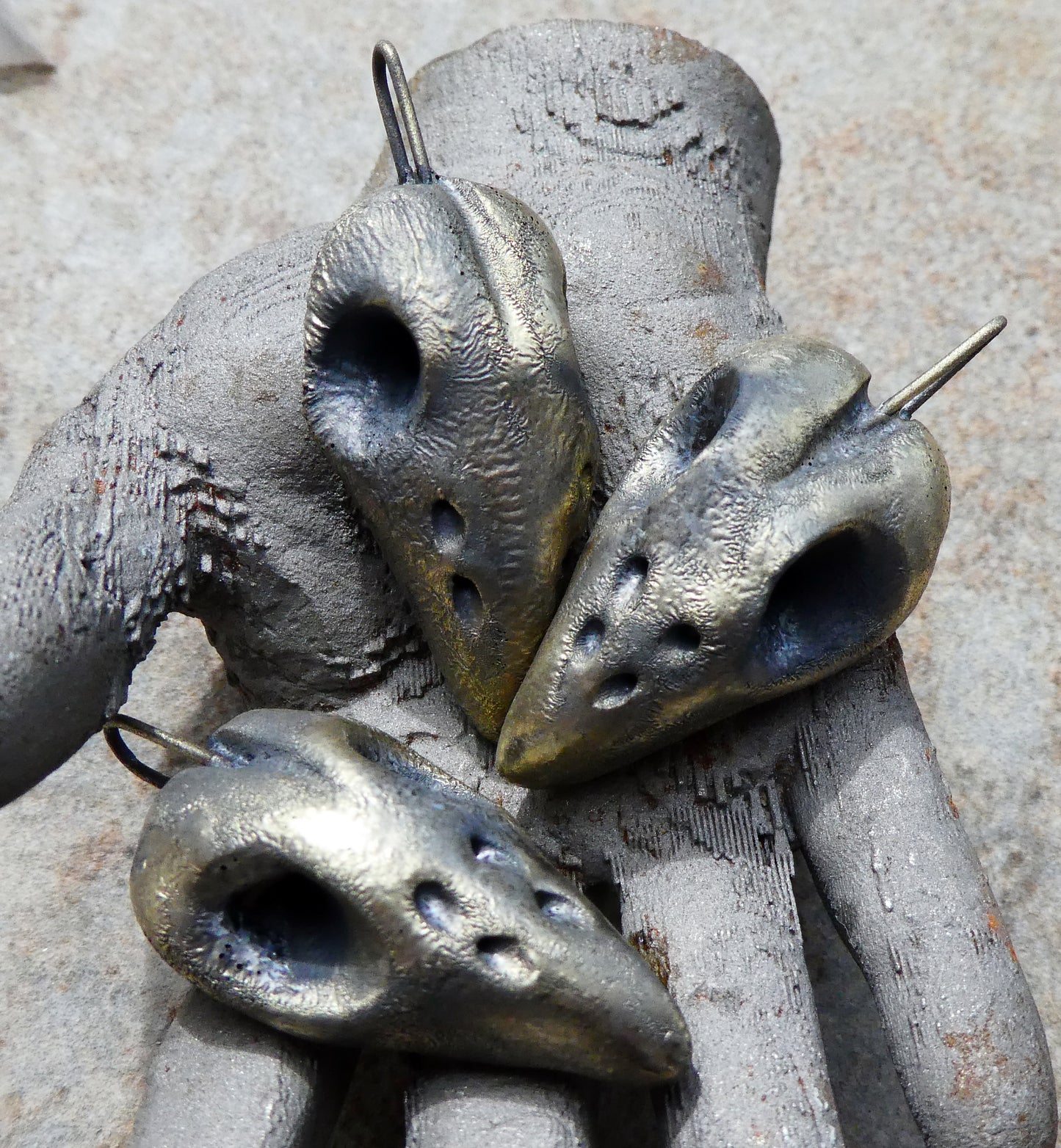 Ceramic Single Hawk Skull Mini Pendant - Bronzy