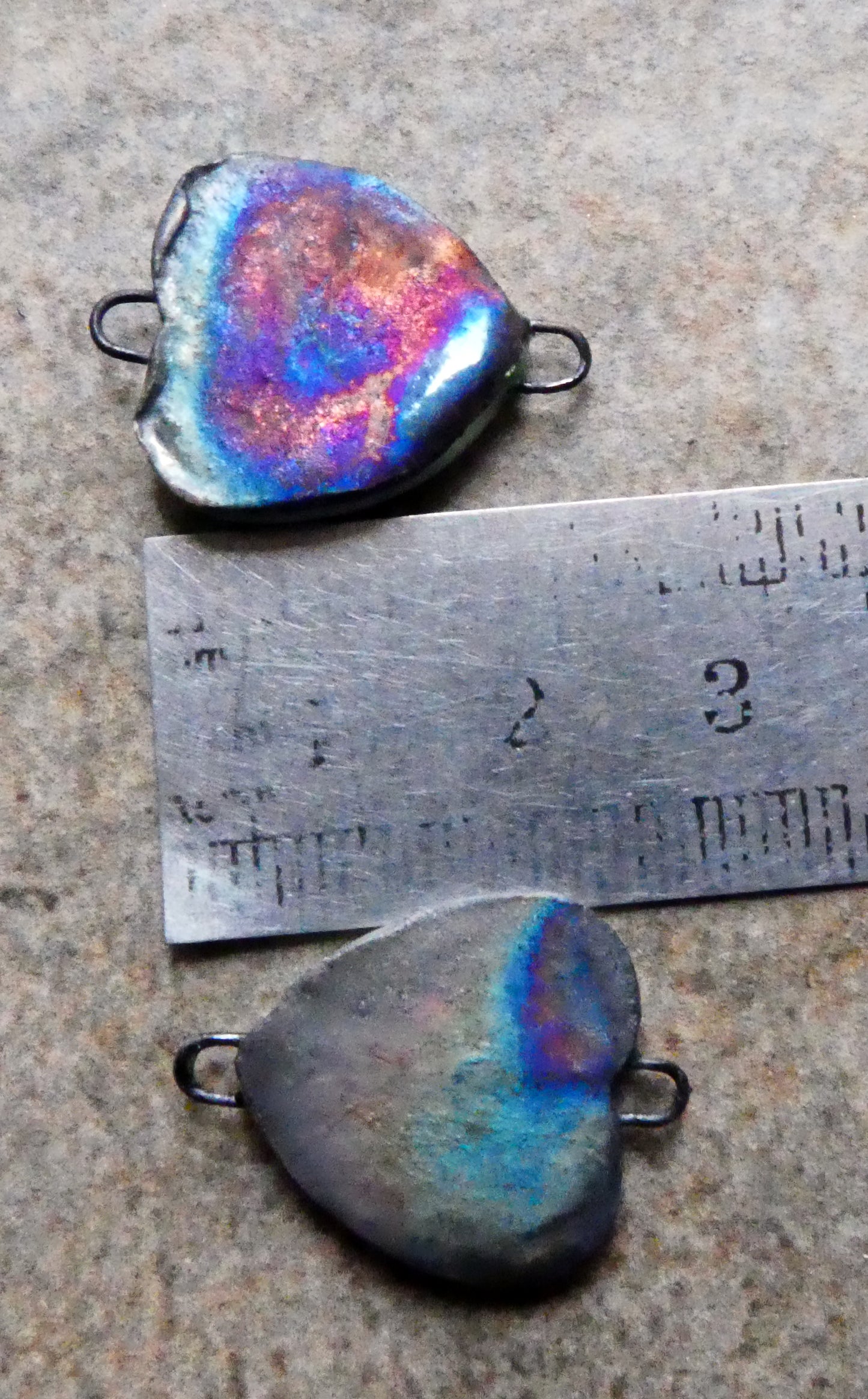 Ceramic Anti-Valentine Earring Connectors #9