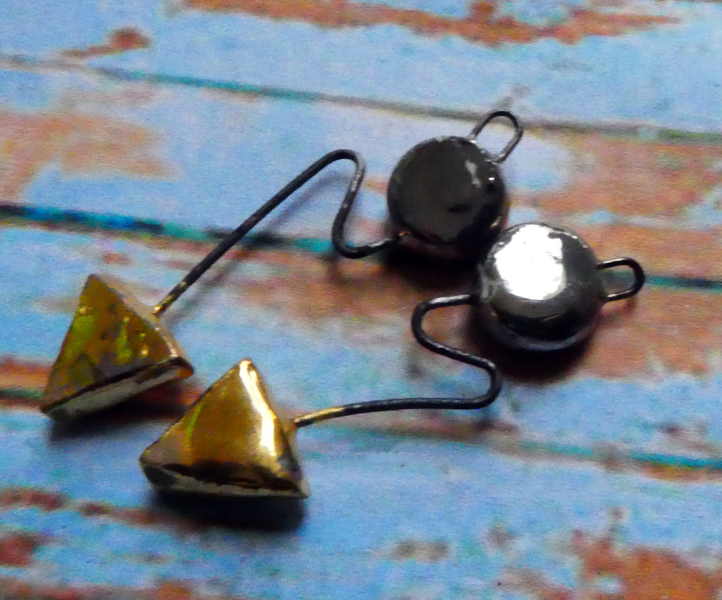 Ceramic Wiry Zigzag Earring Charms - Gold and Platinum