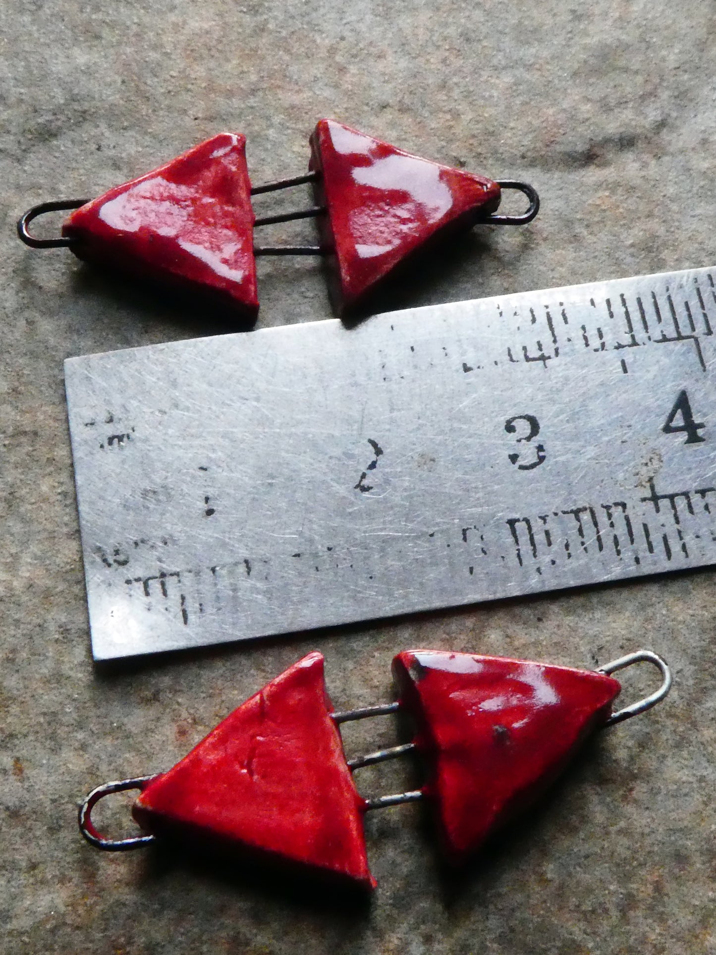 Ceramic Double Triangle Earring Connectors - Red