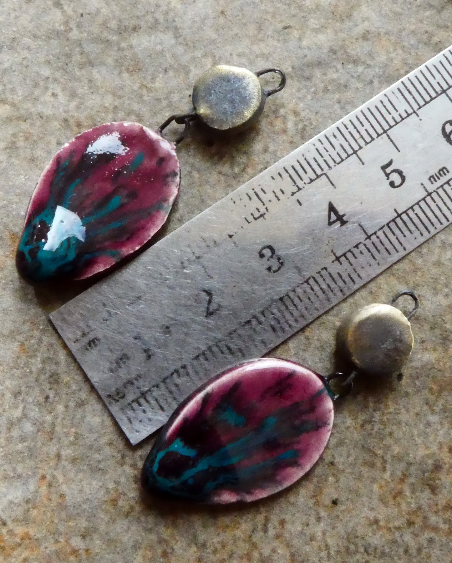 Ceramic Slim Leaf Dangles -Peppered Raspberry