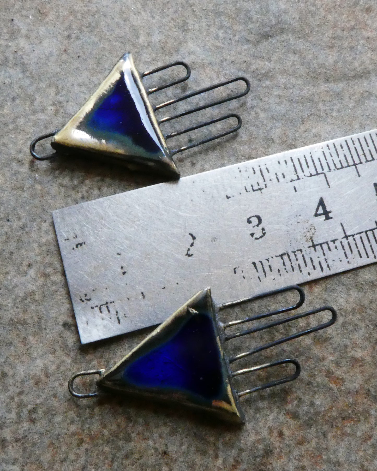 Ceramic Three Hoop Triangle Connectors -Mirror Blue