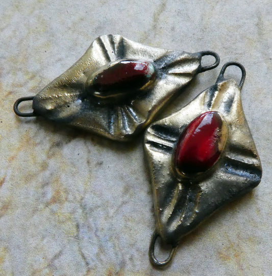 Ceramic Bronzy Diamond Connectors -Red