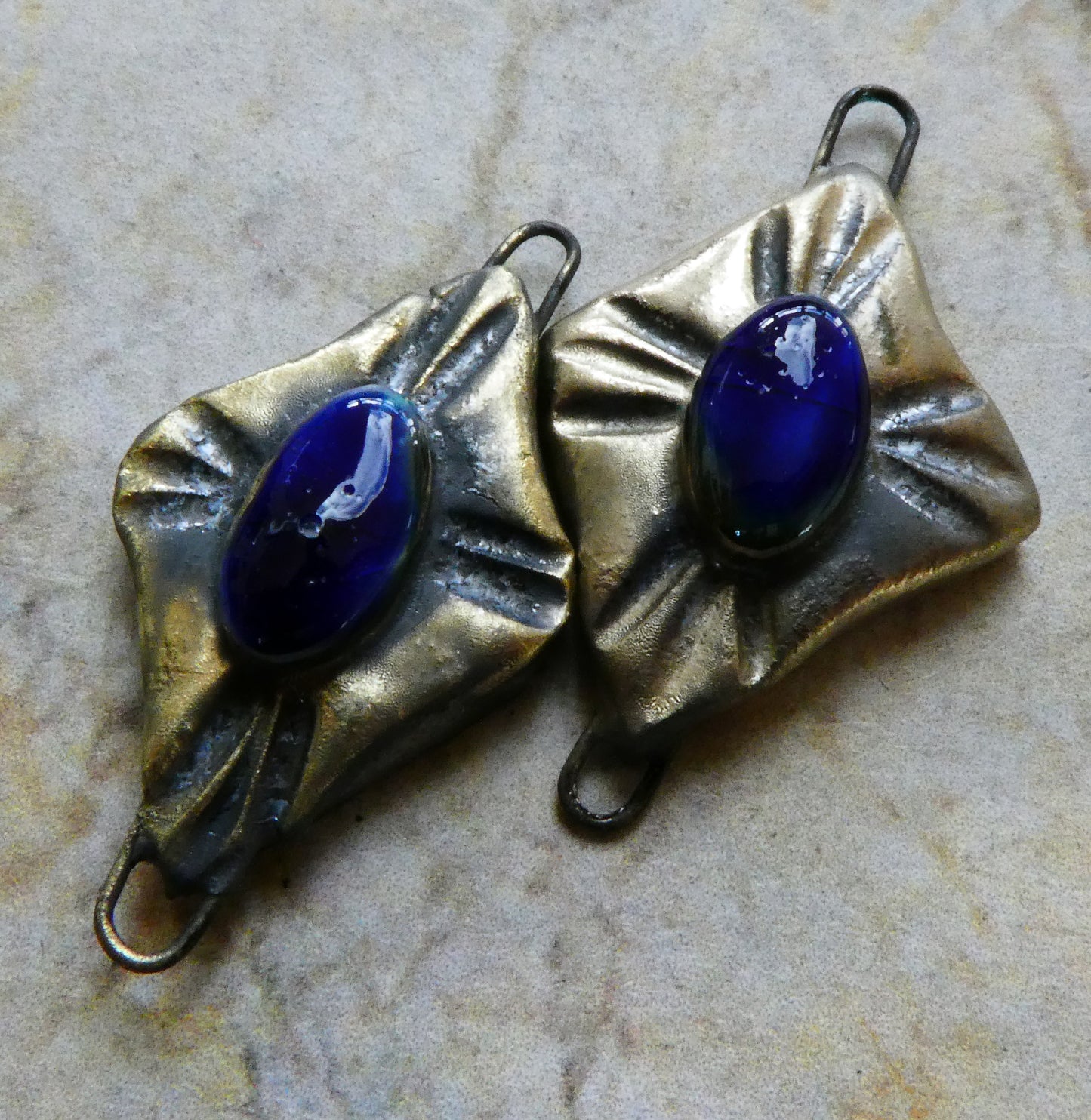 Ceramic Bronzy Diamond Connectors -Mirror Blue