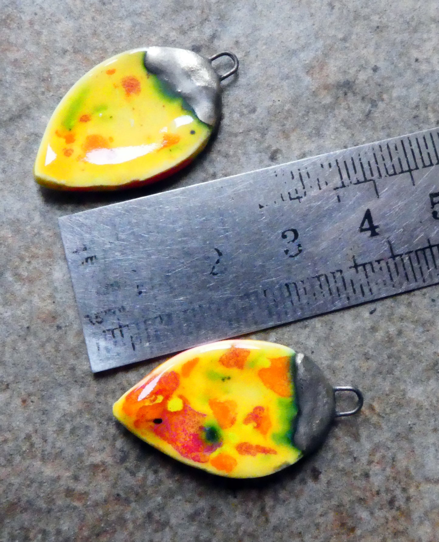Ceramic Slim Leaf Charms - Sassy Orange