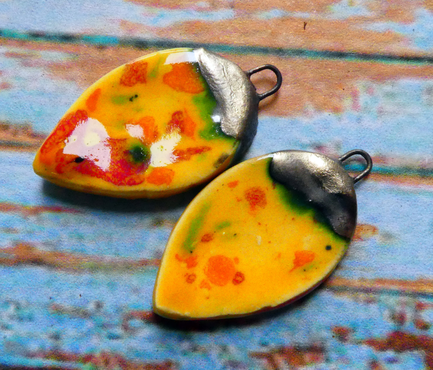 Ceramic Slim Leaf Charms - Sassy Orange