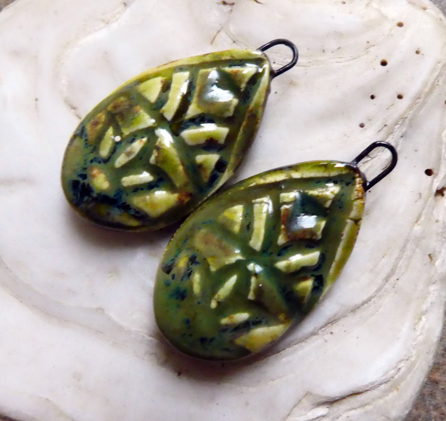 Ceramic Textured Teardrop Charms - Pagoda