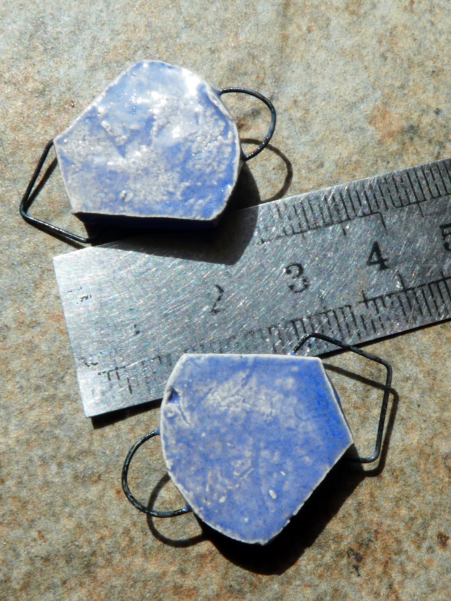 Ceramic Triangular Hooped Bronzy Connectors -Ohio