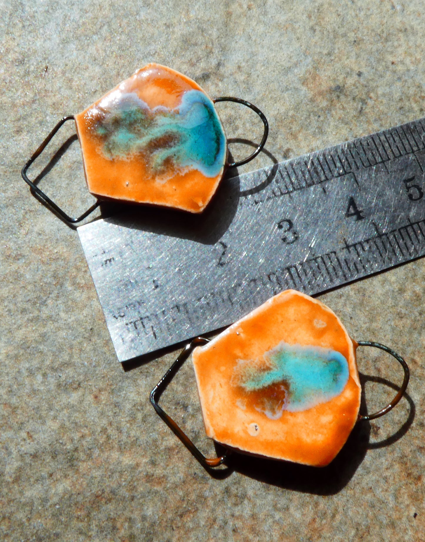 Ceramic Triangular Hooped Bronzy Connectors -Vermillion Sunburst