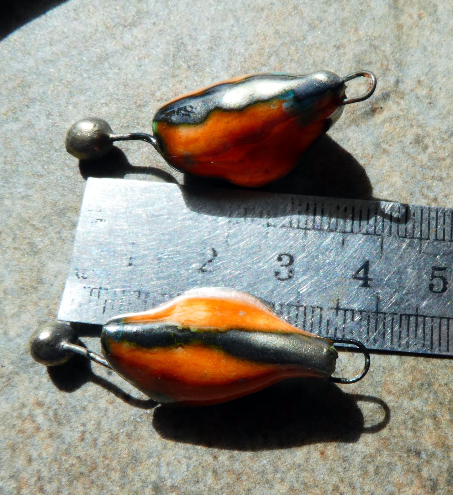 Ceramic Springy in the Middle Charms -Vermillion Sunburst