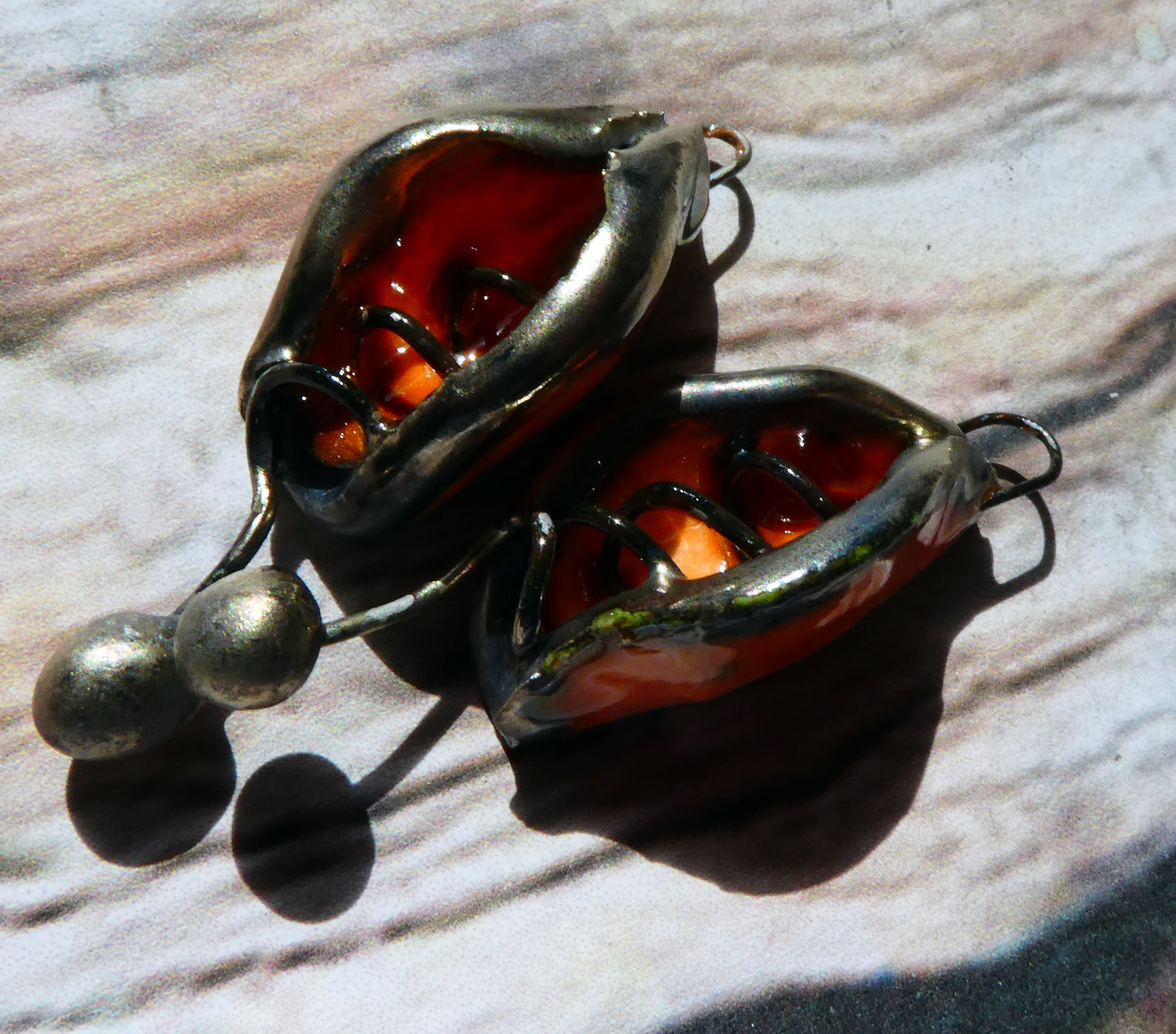 Ceramic Springy in the Middle Charms -Vermillion Sunburst