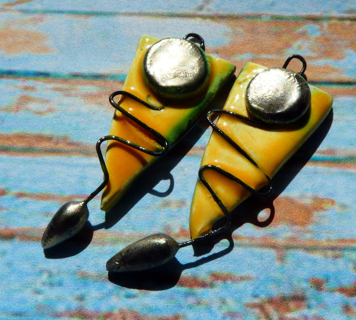 Ceramic Wiggly Wire Charms -Yellow