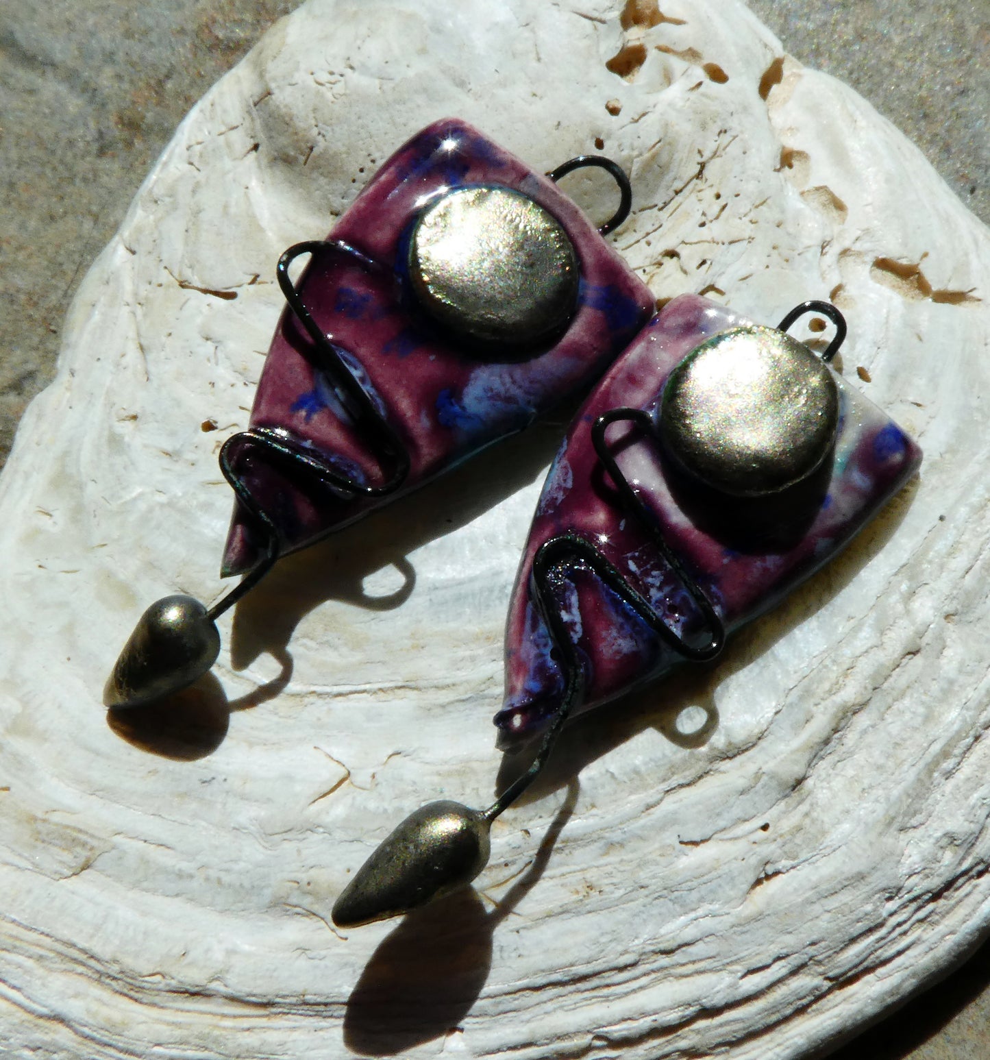 Ceramic Wiggly Wire Charms -Plum Jelly