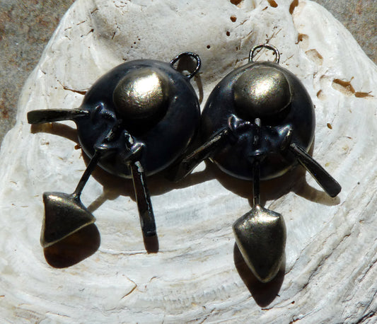 Ceramic Round Shield Charms - Pewter