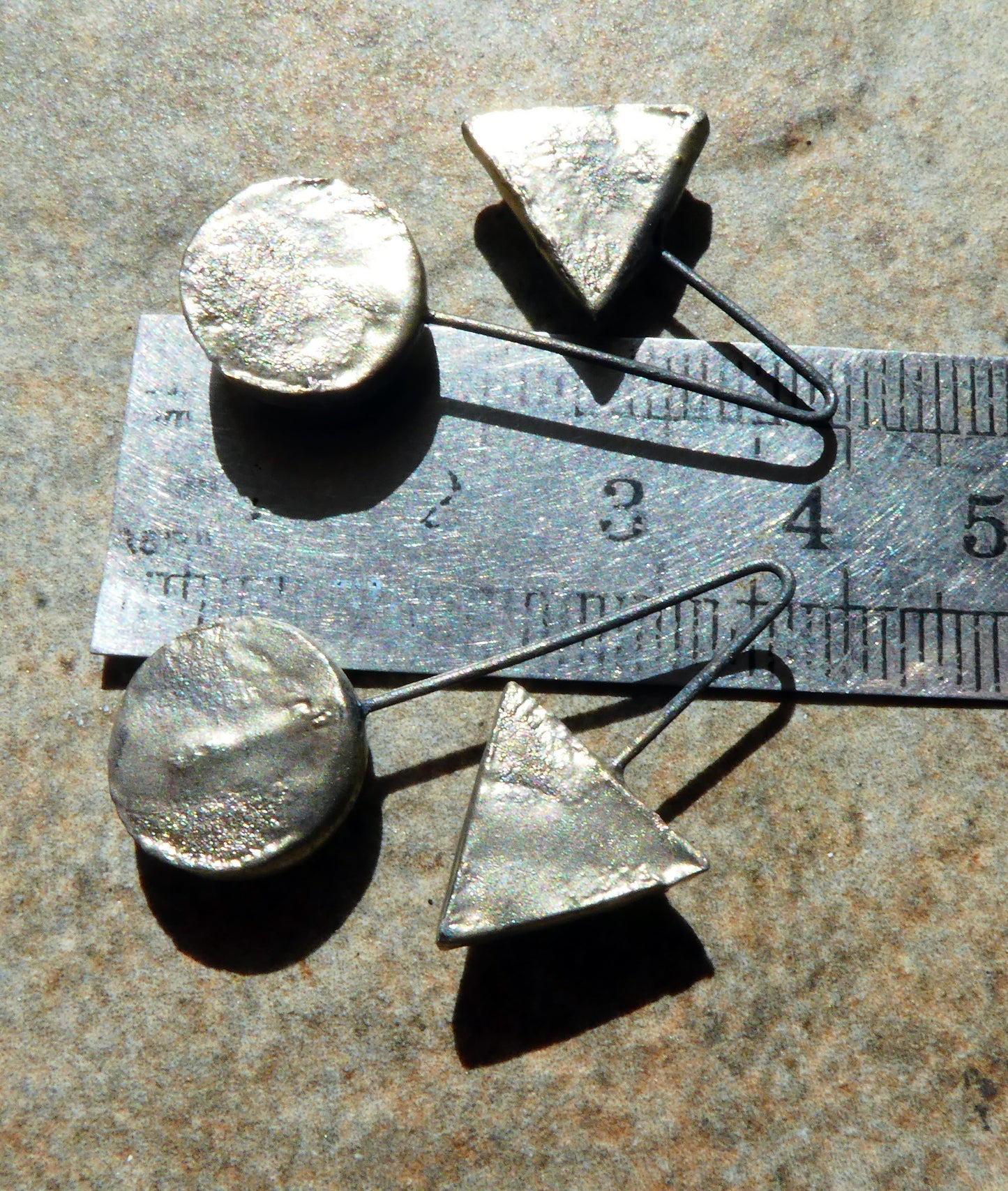 Ceramic Moulded Triangle and Disc Dangles -Vermillion Sunburst