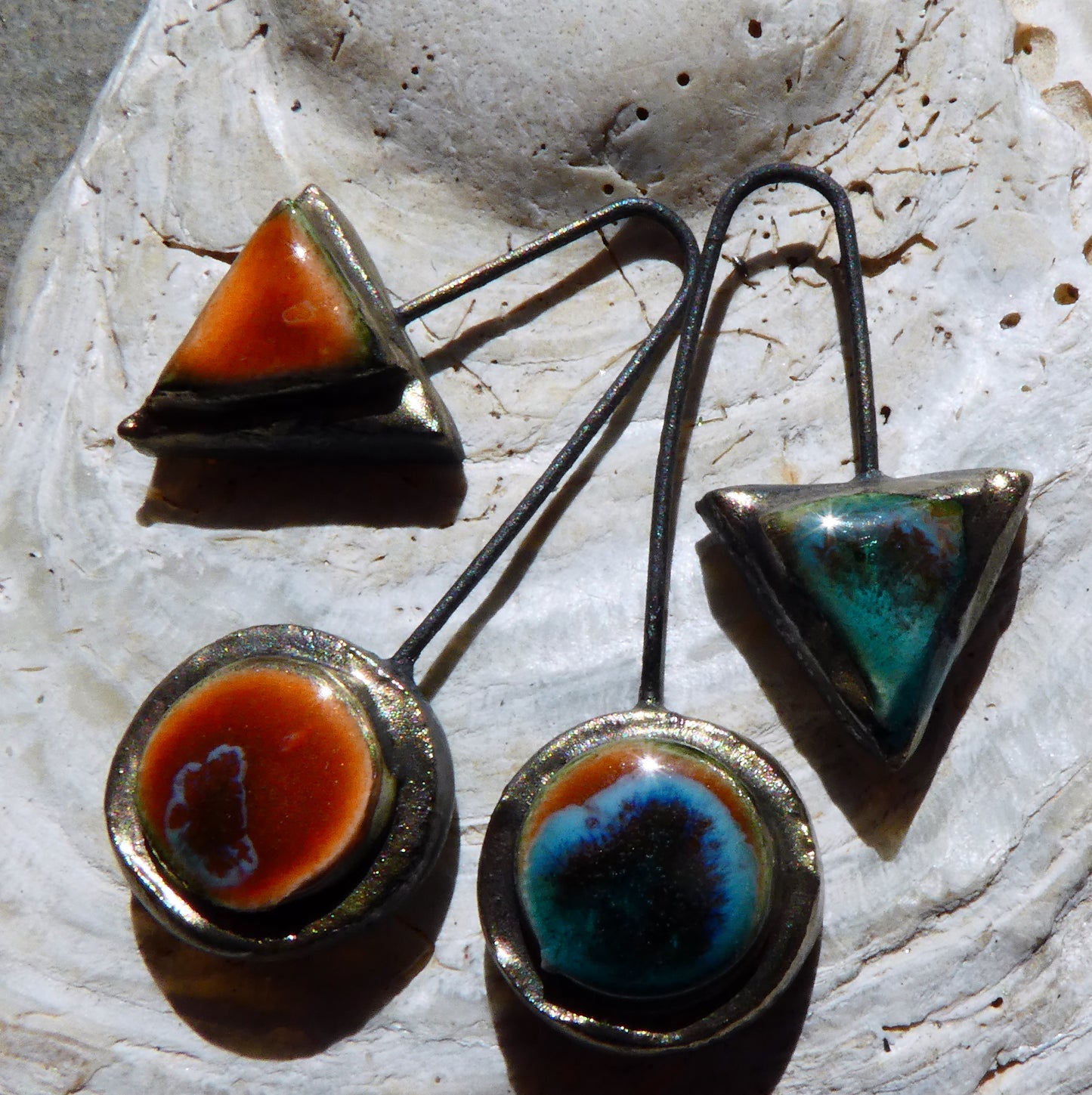 Ceramic Moulded Triangle and Disc Dangles -Vermillion Sunburst