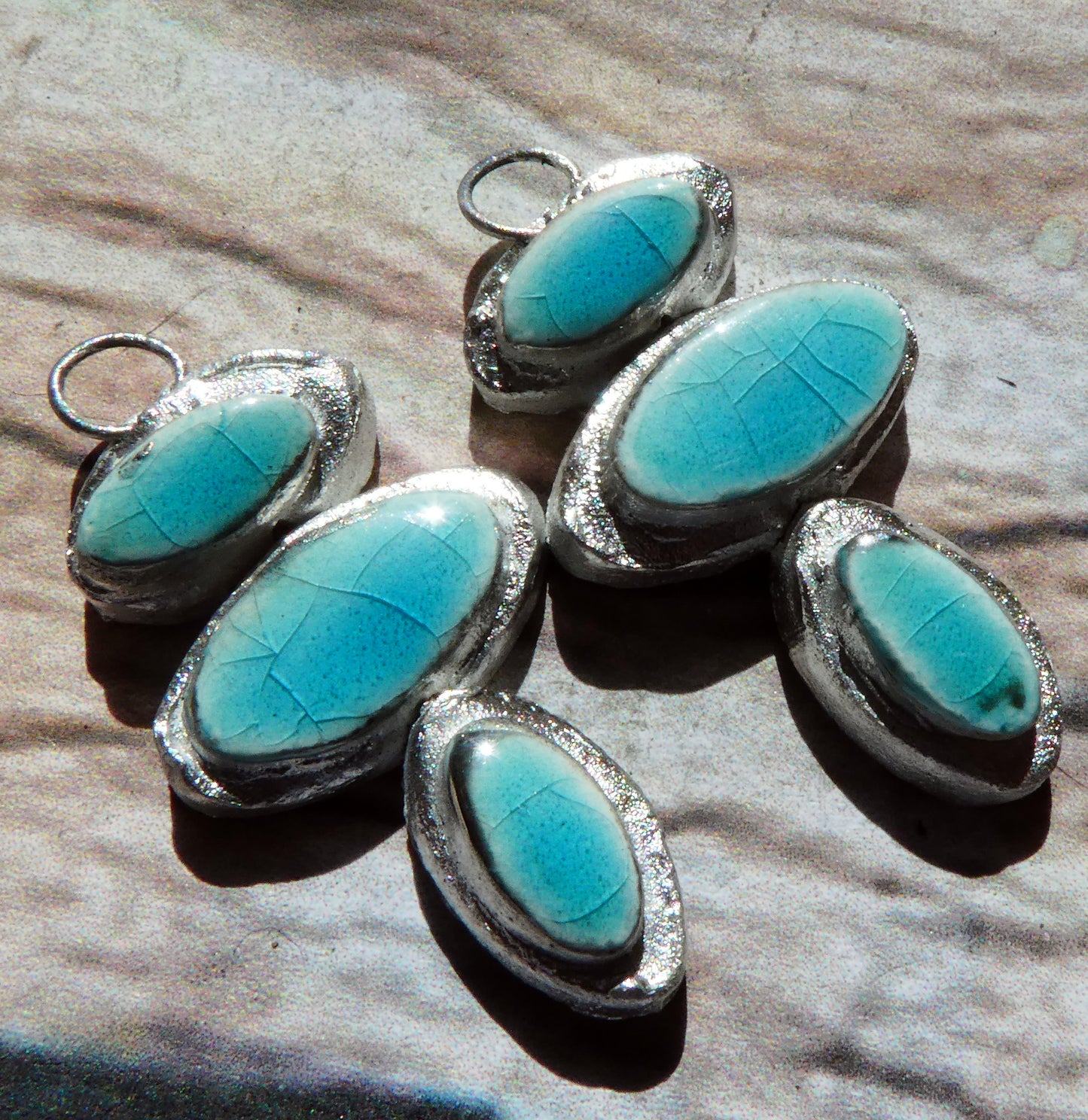 Ceramic Silvery Moulded Triple Oval Stack Charms -Topaz