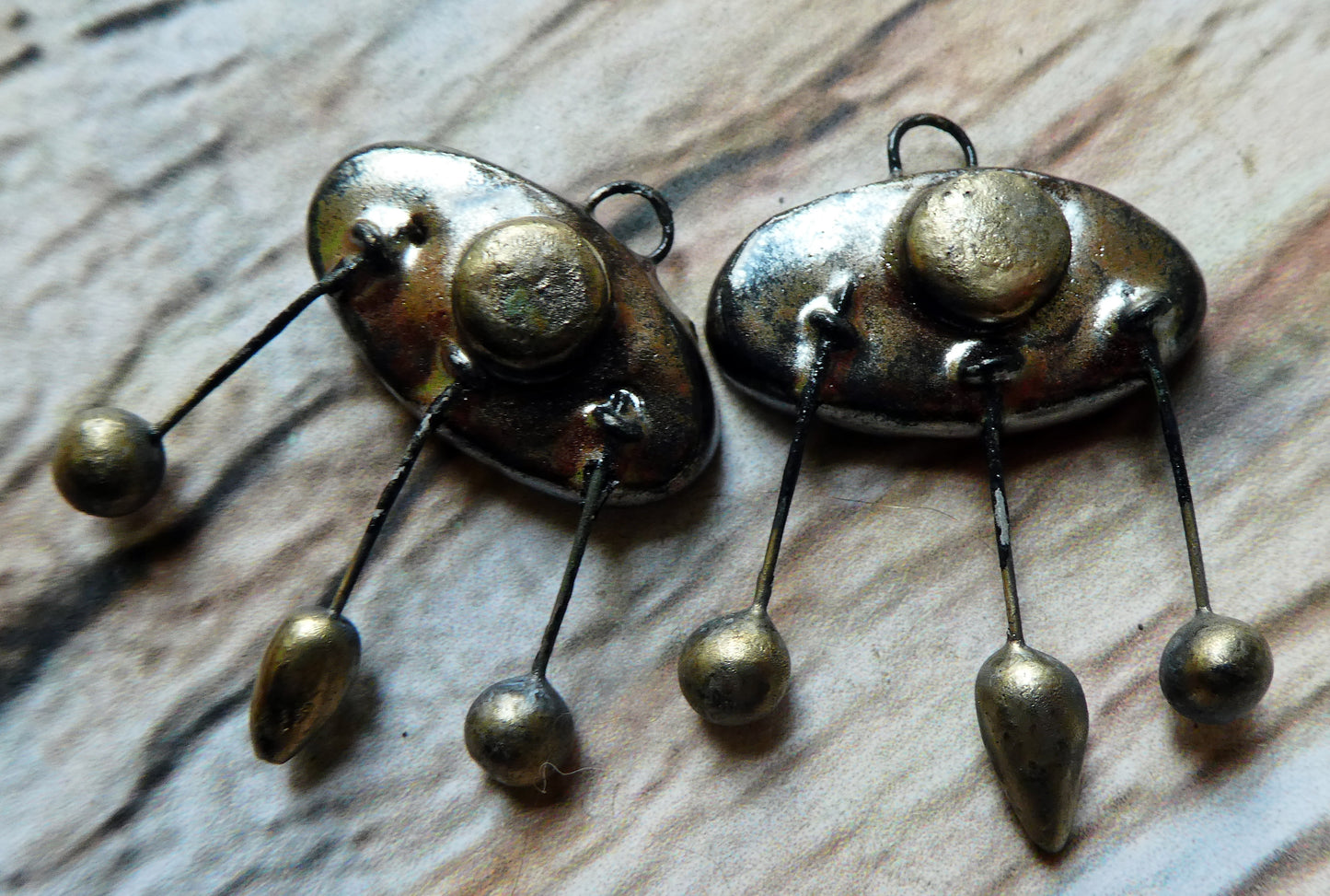 Ceramic Oval Bobbly Charms - Gloria