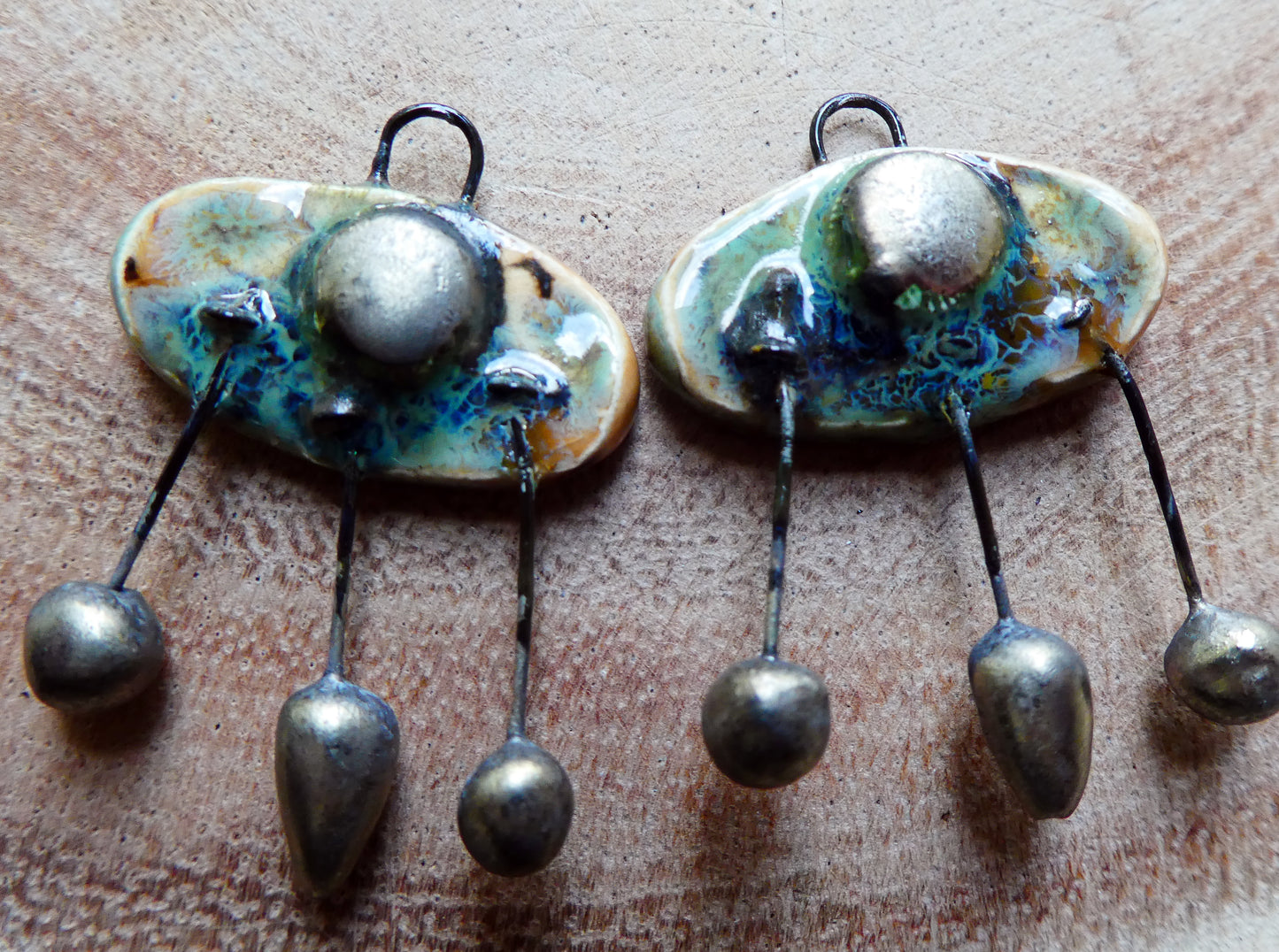 Ceramic Oval Bobbly Charms - Oriental Caramel