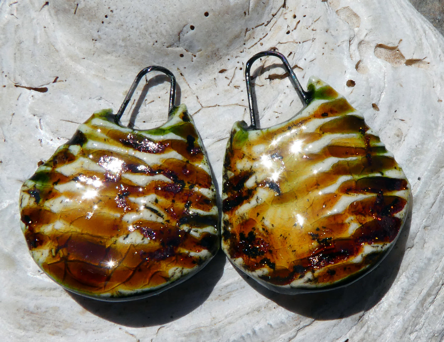 Ceramic Reed Textured Charms - Cognac