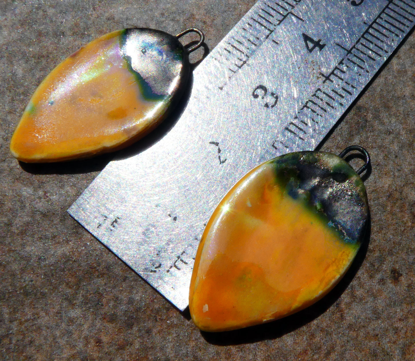 Ceramic Lustrous Slim Leaf Charms -Sassy Orange