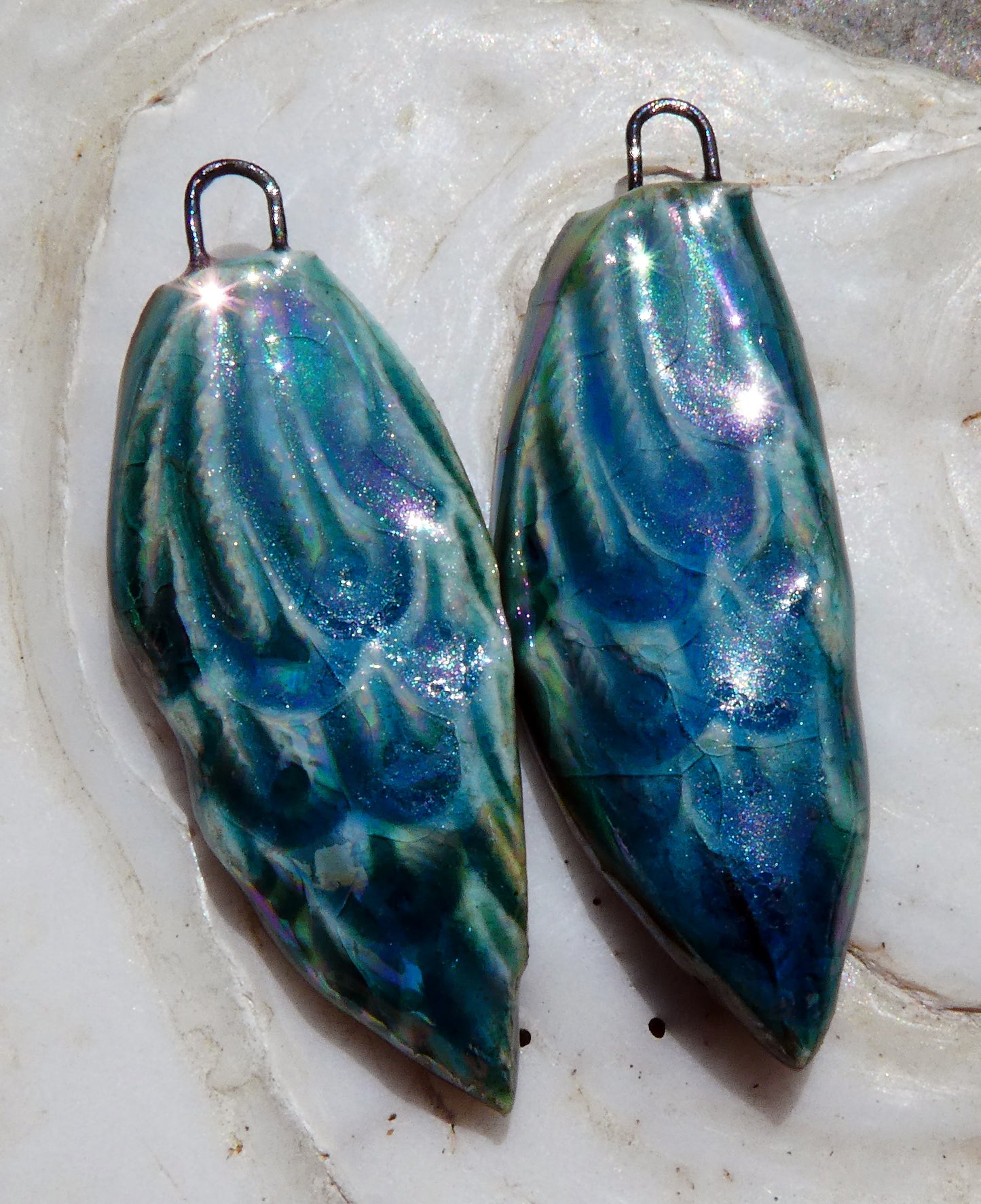 Ceramic Lustrous Peacock Tail Charms- Oriental Blue