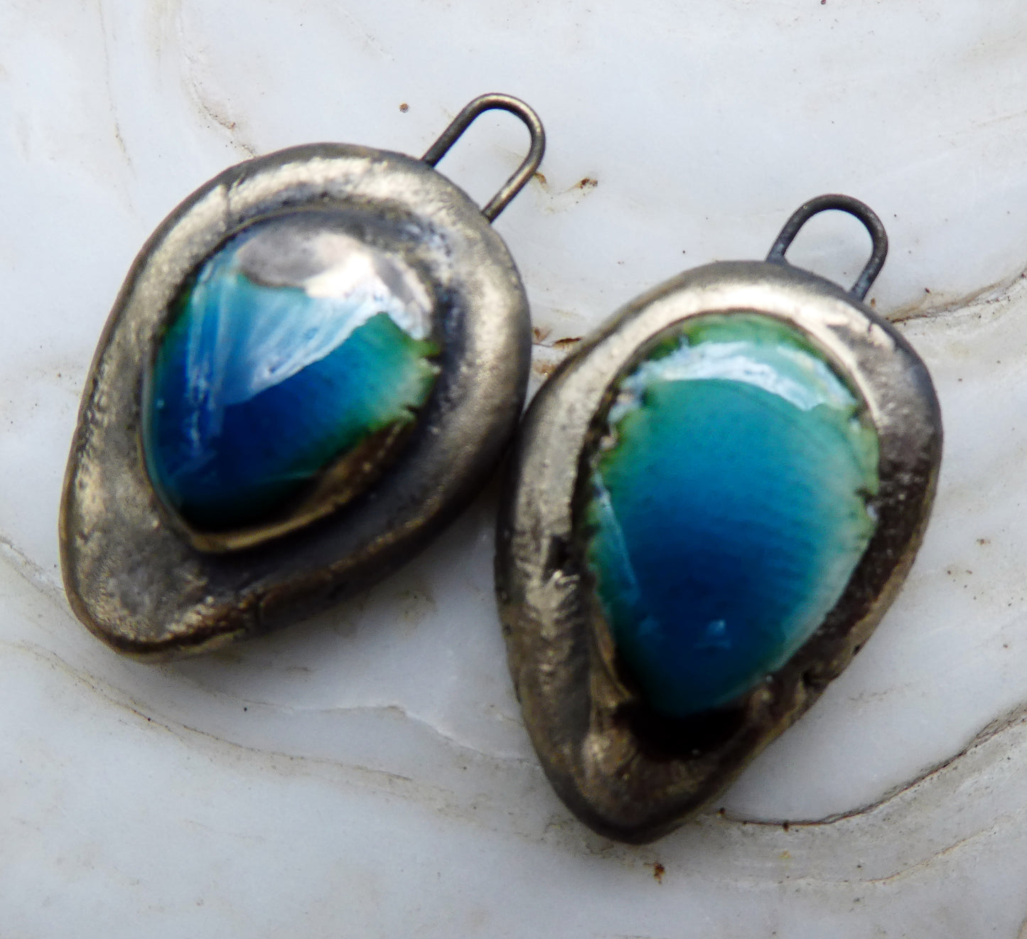 Ceramic Moulded Pebble Charms -Oriental Blue