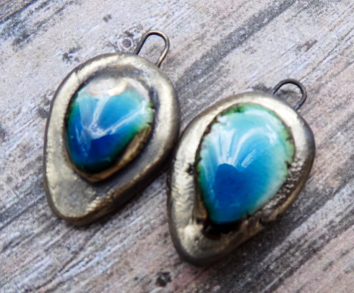 Ceramic Moulded Pebble Charms -Oriental Blue