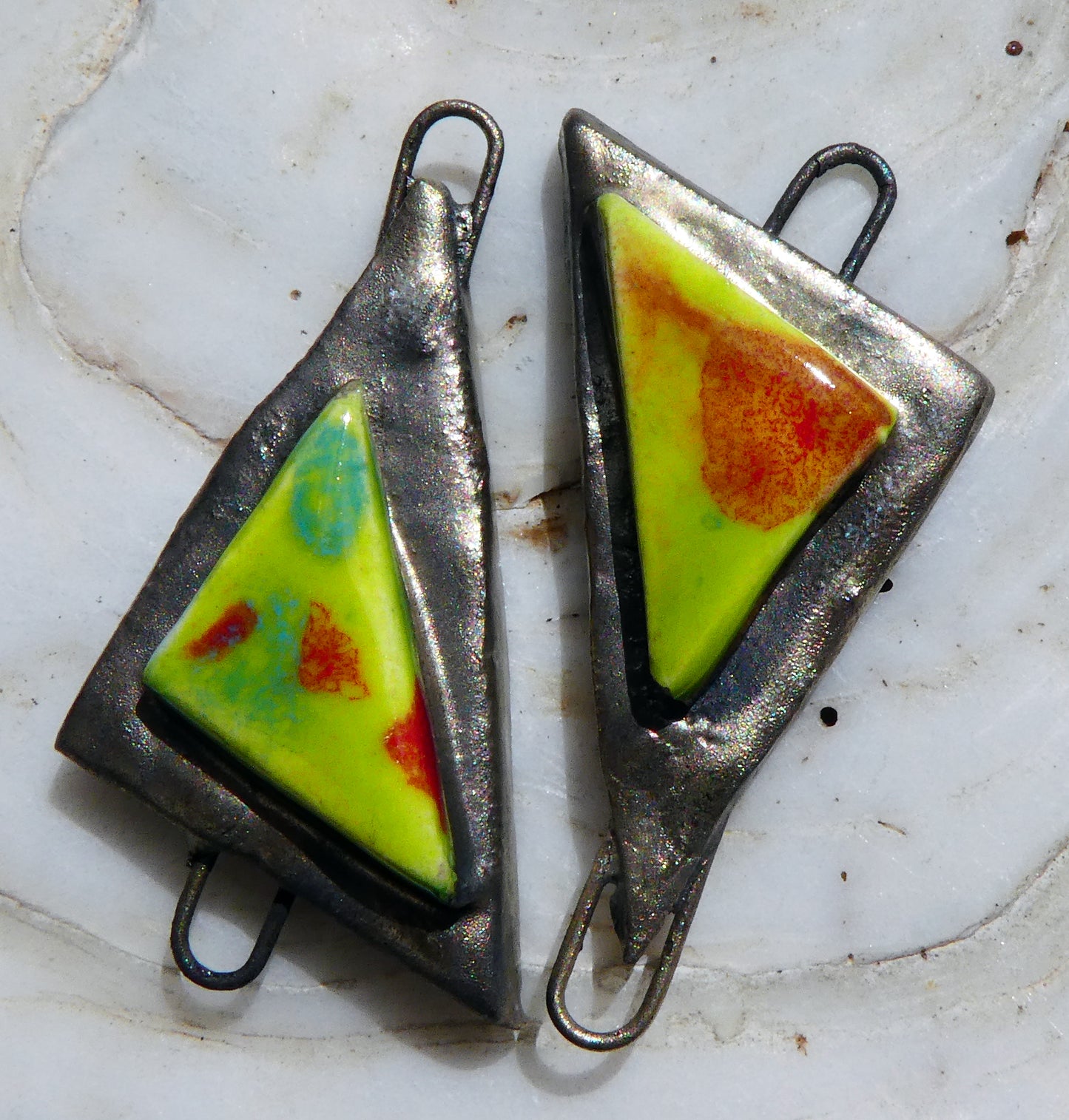 Ceramic Aymmetric Triangle Moulded Connectors -Cherry Limeade