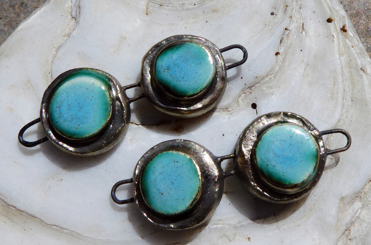 Ceramic Double Disc Moulded Connectors -Larimar