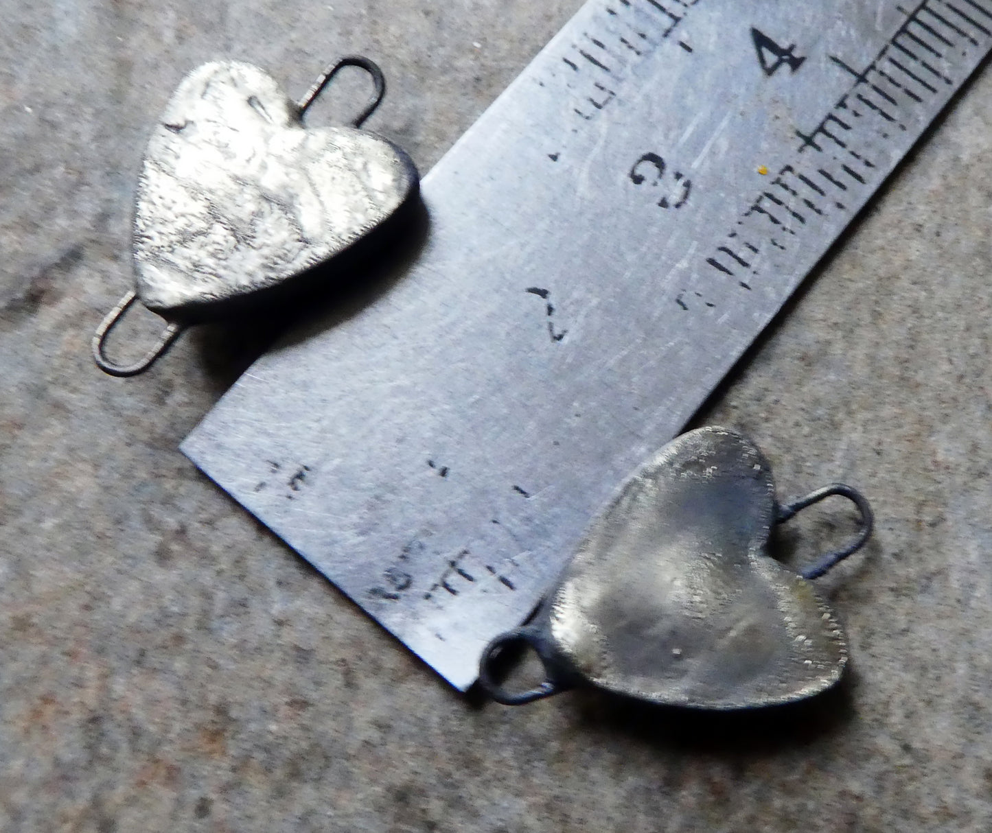 Ceramic Little Moulded Heart Connectors -Vermillion Sunburst
