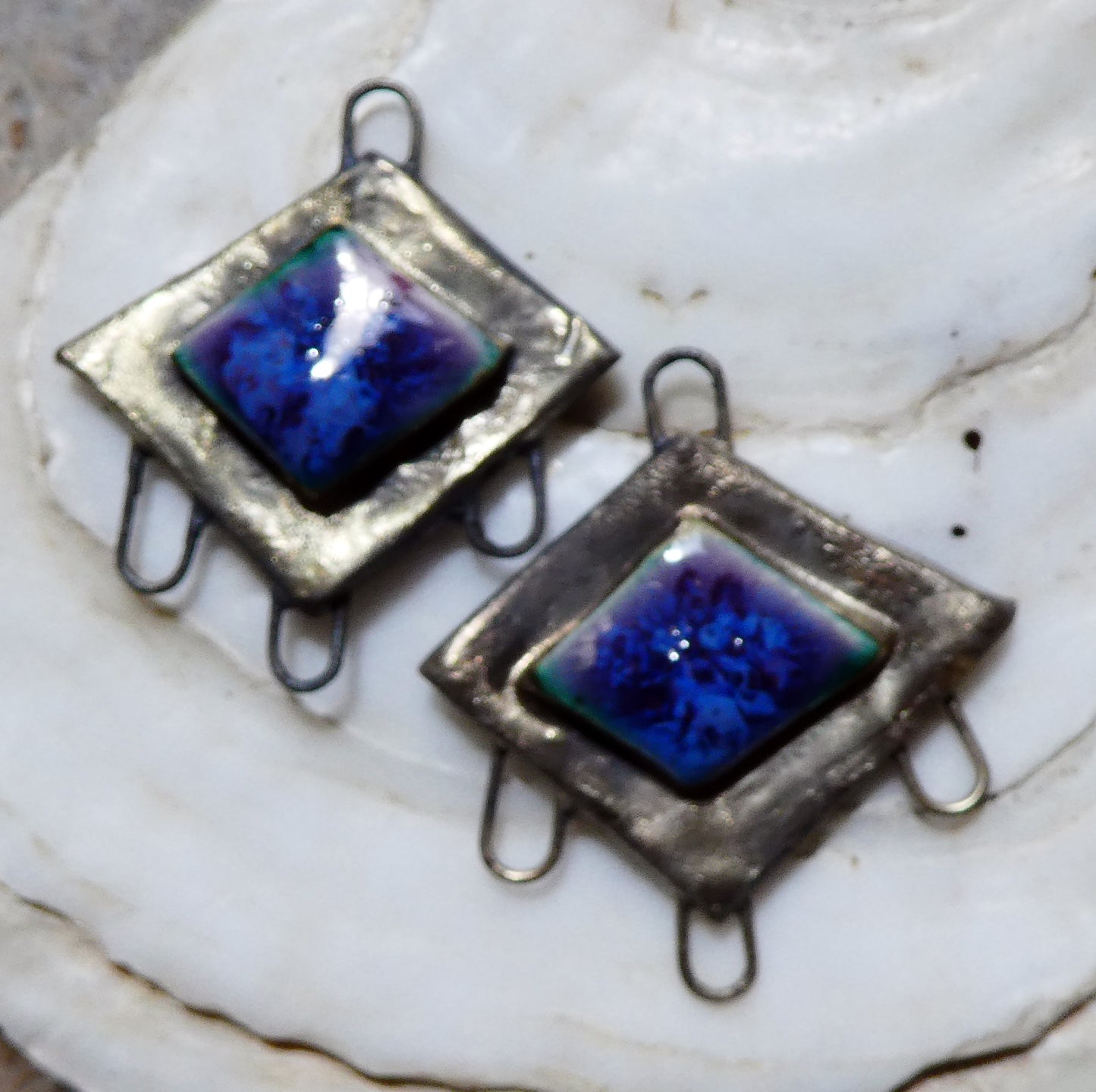 Ceramic Moulded Three Hoop Connectors -Grape Splash