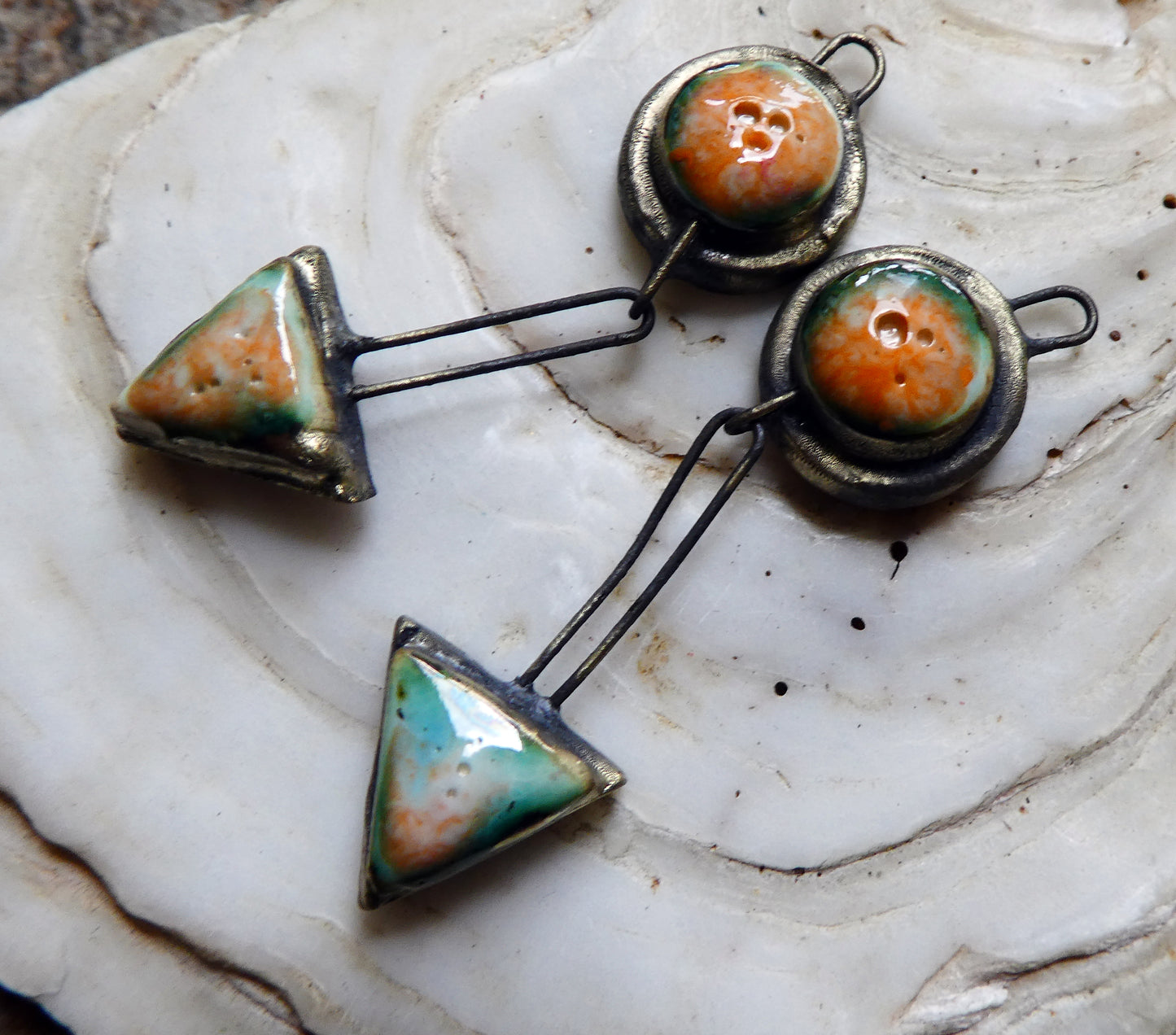 Ceramic Moulded Disc and Triangle Dangles - Poppy Field